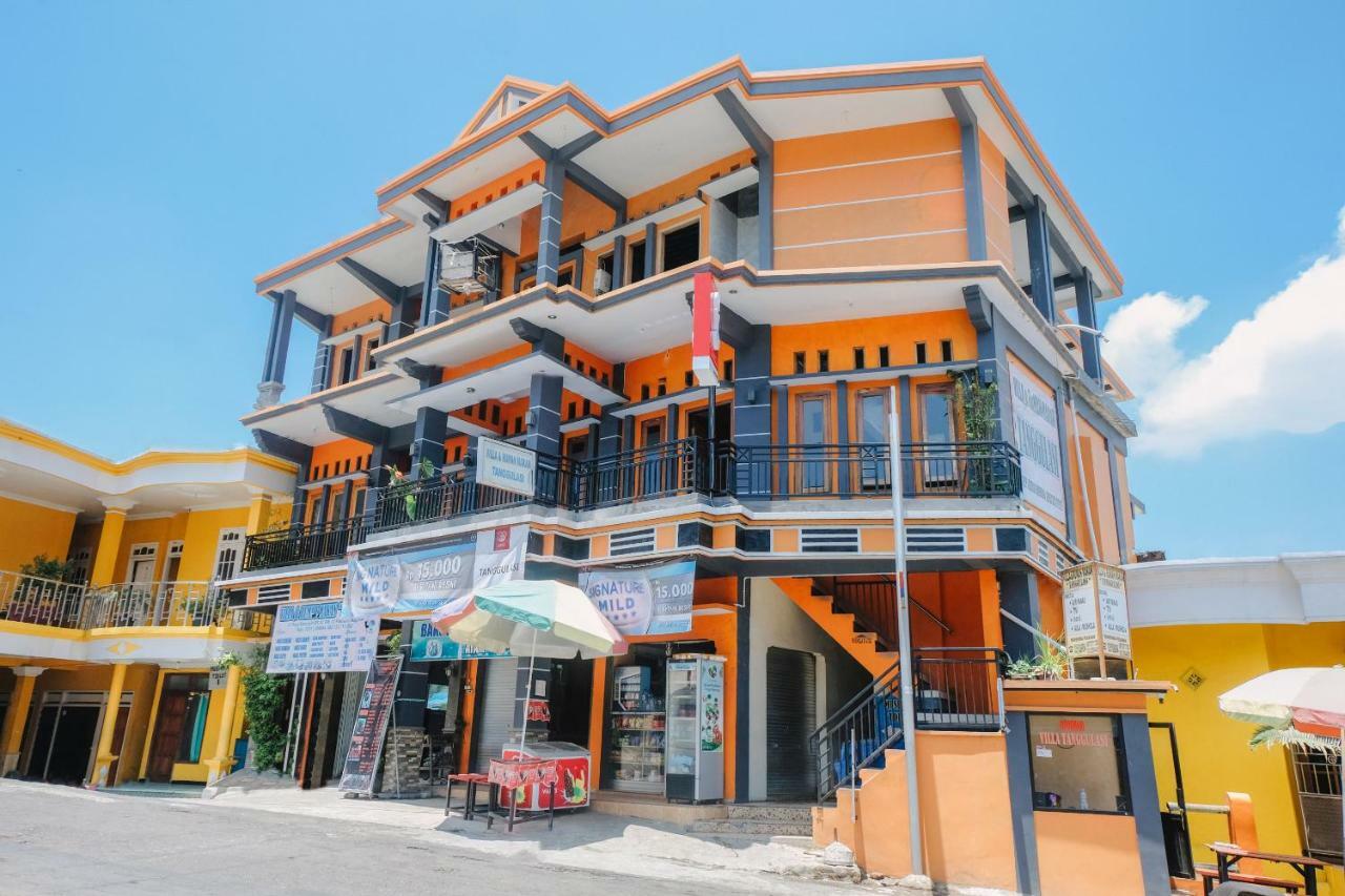 Oyo 1351 Tanggulasi Resto & Residence Syariah Magetan Εξωτερικό φωτογραφία
