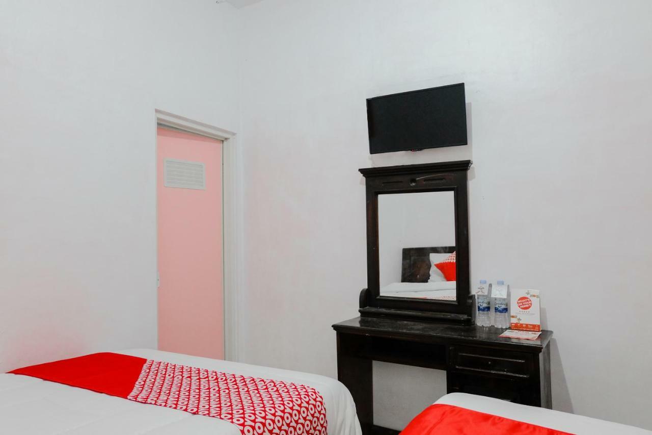 Oyo 1351 Tanggulasi Resto & Residence Syariah Magetan Εξωτερικό φωτογραφία