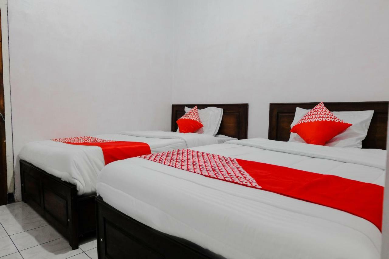 Oyo 1351 Tanggulasi Resto & Residence Syariah Magetan Εξωτερικό φωτογραφία